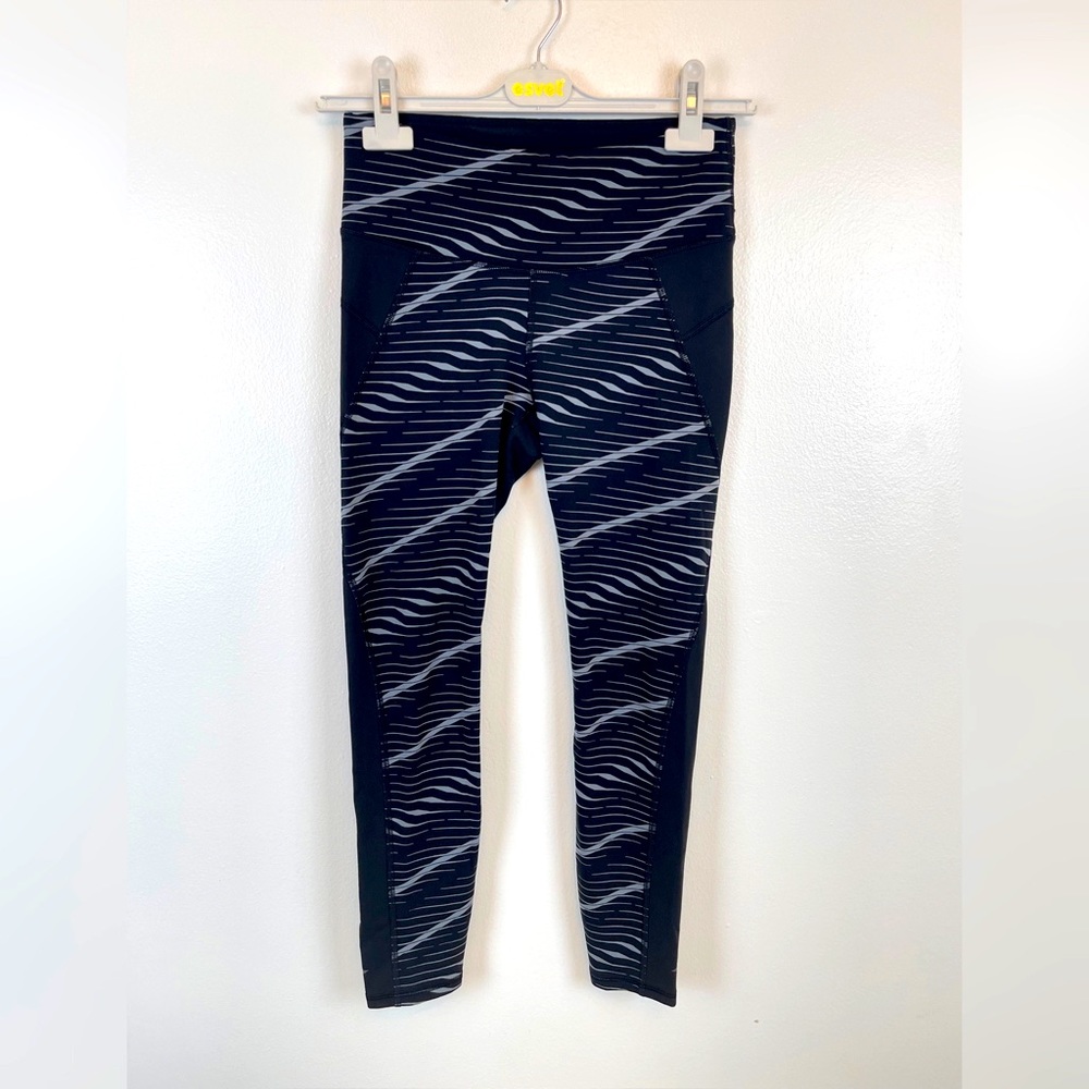 Athleta Black & Grey Stripes Leggings Size S